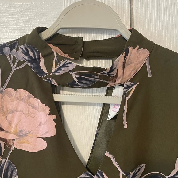 Peach Love Floral Dress - Picture 3 of 5